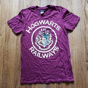 Harry Potter Hogwarts Rail Burgundy 100% Cotton Short Sleeve Tee-Shirt - Size S